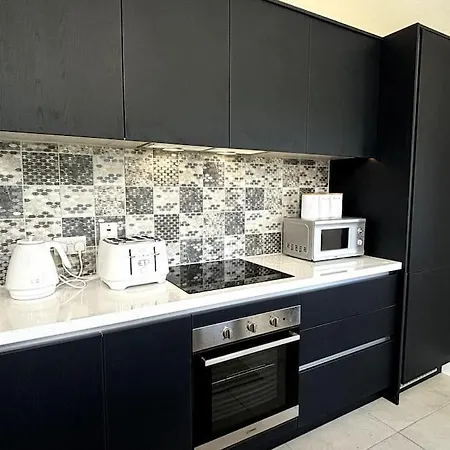 Cannon's Barn * Killultan